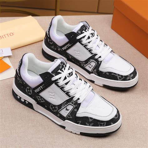 buy fake shoes